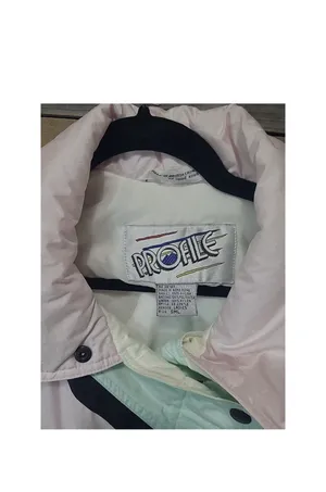 Profile Women’s pink and white ski suit thumbnail 6