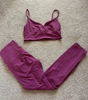 Lululemon mauve set thumbnail 1