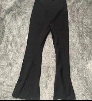 Real Deal Slit Pant In Black. thumbnail 4
