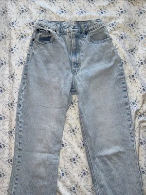 Abercrombie & Fitch Light Wash Ultra High-Rise Straight Jeans thumbnail 5