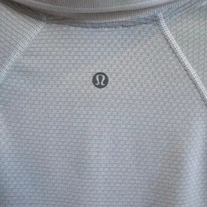 Lululemon Swiftly Tech Short Sleeve Polo Shirt White Size 8 thumbnail 6