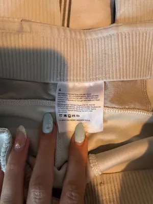 Lululemon pants thumbnail 2
