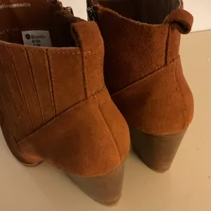 Blondo women suede Chelsea waterproof Cognac Suede Ankle Booties size 9.5 thumbnail 9