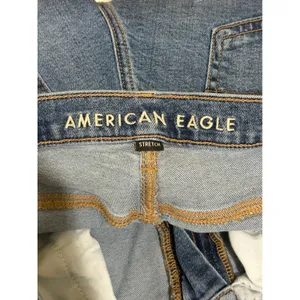 American Eagle 90s Straight Jeans Womens 6‎ Short Blue Medium Wash Stretch Denim thumbnail 3