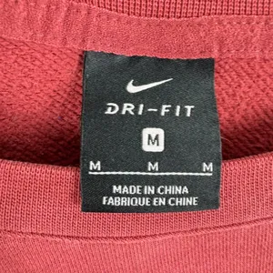 Nike Dri-FIT Womens Cropped Pullover Sweatshirt‎ Embossed Logo Rose Red Medium thumbnail 7