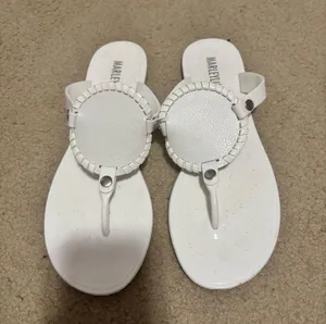 White Sandals Size 9 thumbnail 1