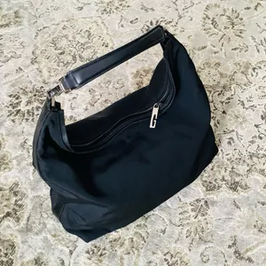 Authentic GUCCI hobo bag 🌹🌹🌹 thumbnail 3