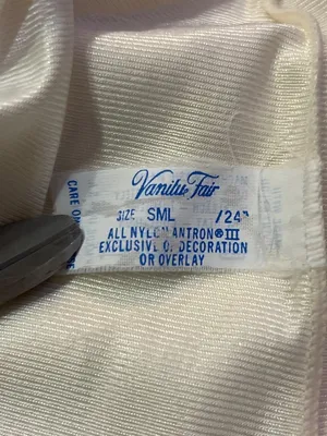 Vanity Fair Half Slip Cream Beige Lace Hem Womens S 24" Nylon Used USA thumbnail 6