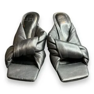 Marc Fisher‎ Women's Black Dellian Sandal Heels Size 7.5 EUC thumbnail 2