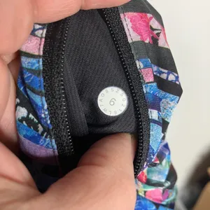 Lululemon seawheeze tracker shorts special edition multicolor women's size 6‎ thumbnail 11