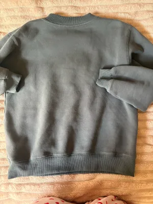 White Fox Sweater Boutique thumbnail 2