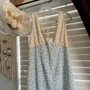 American Threads Floral Tie Back midi Dress Large Coquette Cottagecore Romantic thumbnail 2