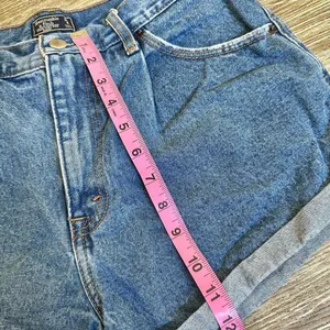 Abercrombie & Fitch Annie high rise denim shorts cuffed jean short thumbnail 4