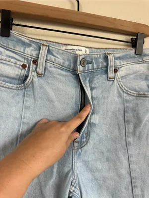 Abercrombie & Fitch The Skinny High Rise Split Leg Jeans thumbnail 8