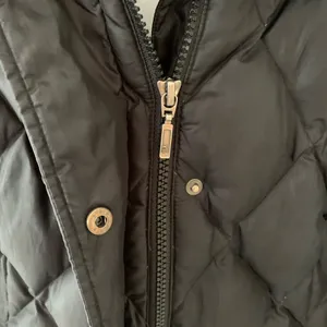 Eddie Bauer Black Premium Down Coat thumbnail 3