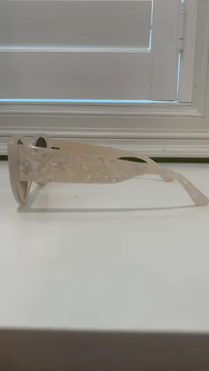 Francesca's Sunglasses thumbnail 3