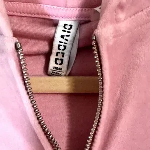 JUICY COUTURE Bling Shorts in Petal Pink Size (M)+DIVIDED Petal Pink Jacket Sz L thumbnail 8
