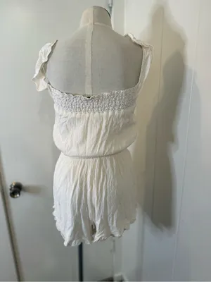 American Eagle Outfitters Cream Eyelet Button-Front Romper Sz M thumbnail 3