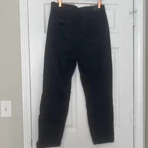 American Eagle black ripped mom jean thumbnail 3