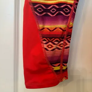 Gianni Bini - Adorable Tribal Pattern Leggings - BRAND NEW, NEVER WORN! thumbnail 5