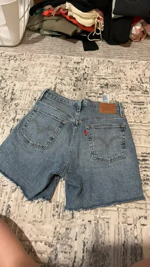 Levi’s Shorts thumbnail 3