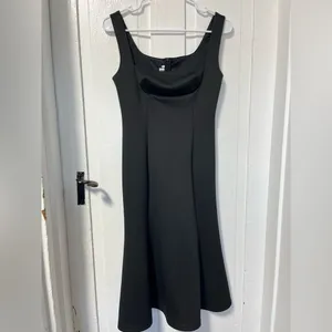 JJs House Square neck trumpet mermaid black midi dress size small thumbnail 3