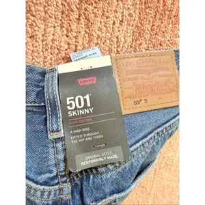 Levi’s Premium 501 Skinny High Rise Jeans Women’s 24x28 Blue Distressed Raw Hem thumbnail 6