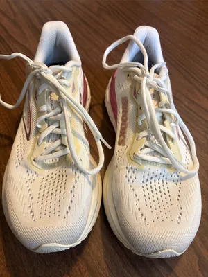 Brooks Size 7.5 Launch 12 Women's White and Pink Athletic Running Shoes thumbnail 6
