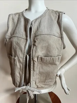 LOFT Neutral Tie-Front Utility Vest in Light Taupe thumbnail 2
