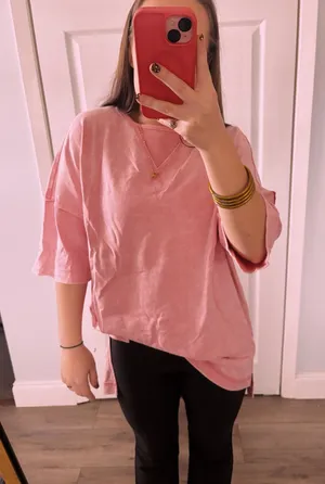 Boutique Pink oversized tee thumbnail 1