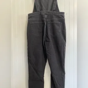 MADEWELL Skinny Overalls in Lunar Wash Black Denim Raw Hem Size L thumbnail 11