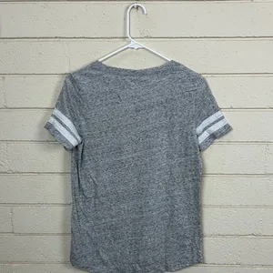 PINK Victoria’s Secret Gray Graphic Tee size S thumbnail 5