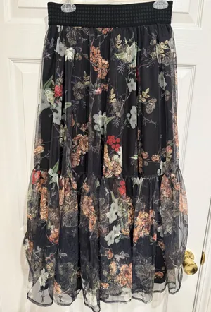 Gracia Floral Embroidered Mesh MIDI Black Tiered Tulle‎ Size S NWT thumbnail 1