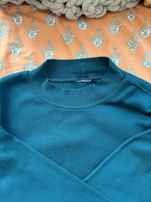 Green mock neck pullover Size L thumbnail 3