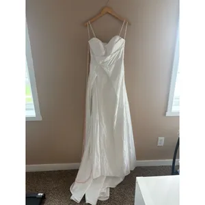Lulus Lifetime of Love White Satin Strapless A-Line Gown Size 10 Classic Wedding thumbnail 6