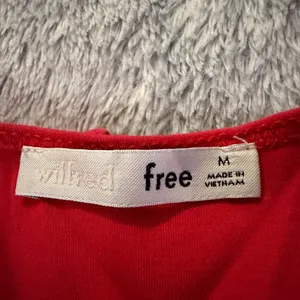Aritzia Wilfred Free Leila Bodysuit Red Cherry thumbnail 5