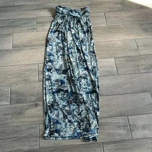 Wet seal floral maxi dress thumbnail 4
