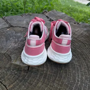 New Balance Fresh foam X-70 women shoes size 8 thumbnail 2