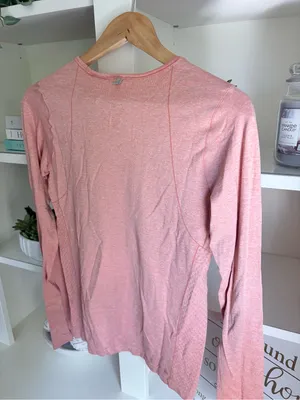 Nike Women's Coral Long-Sleeve Athletic Top thumbnail 5