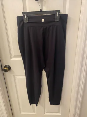 Vuori Dark Grey Ankle-Length Jogger Pants thumbnail 5