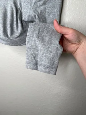 Victorias Secret Pink Gray Underwire Long Sleeve Crop Top Size Medium thumbnail 3