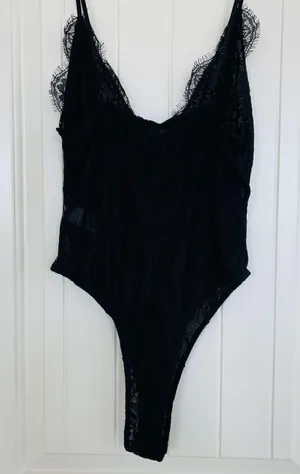 Lace Bodysuit NWT thumbnail 2
