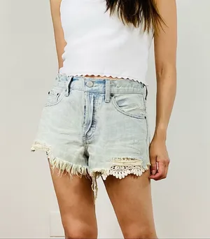 We The Free Daisy Chain Lace Shorts thumbnail 1