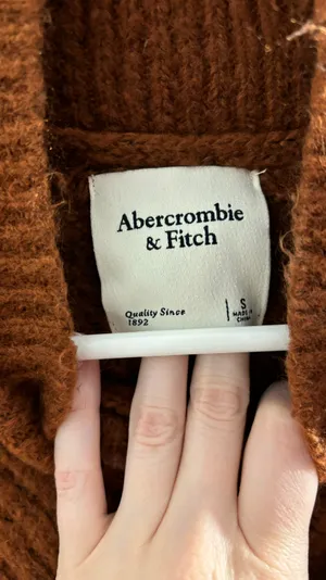 Abercrombie Sweater thumbnail 3
