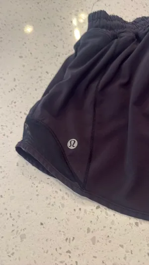 Lululemon Hot Hot Shorts thumbnail 2