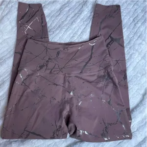 Beyond Yoga High Waisted Leggings Marble‎ Print Rose Gold Metallic Size M thumbnail 3