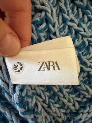 Zara Woman’s Loose Knit Blue Sweater Vest with Big Blue buttons, Sz L thumbnail 13