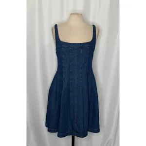 NWT!!‎ REFORMATION Violet Denim Mini Dress Blue Smocked A-Line Skirt Size 12 thumbnail 2
