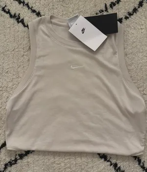 Nike Tank Tops thumbnail 1