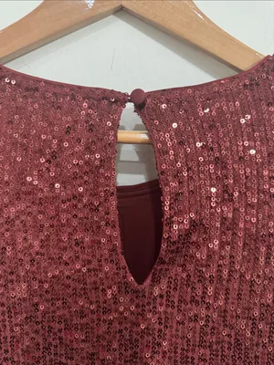 Torrid Burgundy Sequin Short Sleeve Going out Top Ruched Sleeves Keyhole Back 1X thumbnail 8